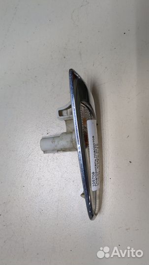 Повторитель поворотов Suzuki Kizashi, 2010