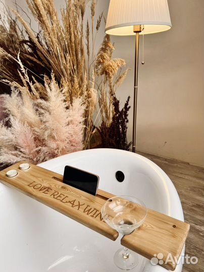 Столик - полка для ванной