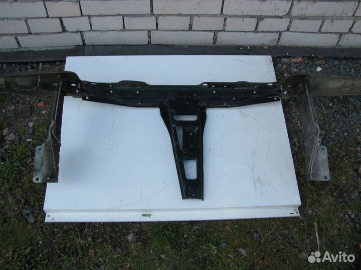 Передняя панель (телевизор) ауди 80 с 86г.по 94 г