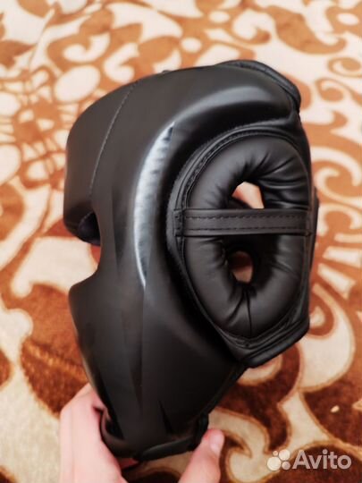 Чёрный шлем