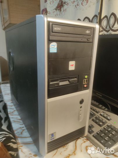 Материнская плата с процессором