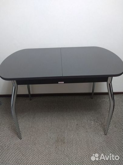 Кухонный стол