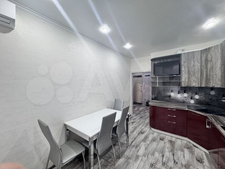 1-к. квартира, 42 м², 3/16 эт.