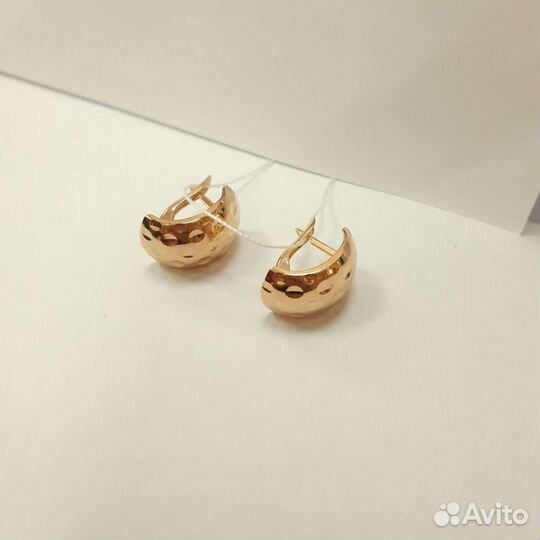 Золотые серьги