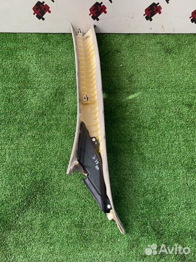 Обшивка передней правой стойки Infiniti g25 v36