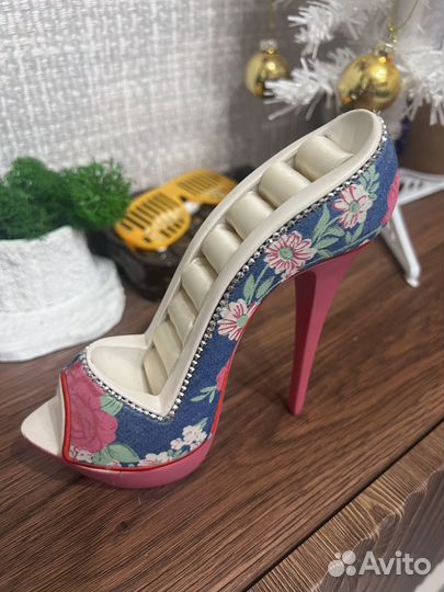 Подставка для колец туфелька