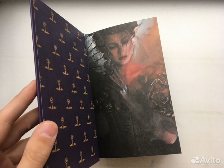 Госс: Странная история, Европейское путешествие