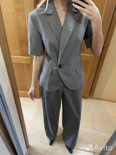 Костюм брючный Raisin