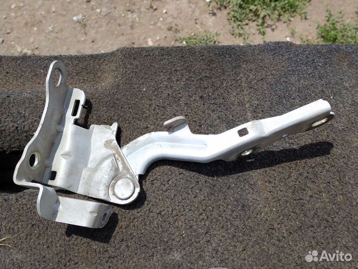 Дверные петли hyundai elantra HD