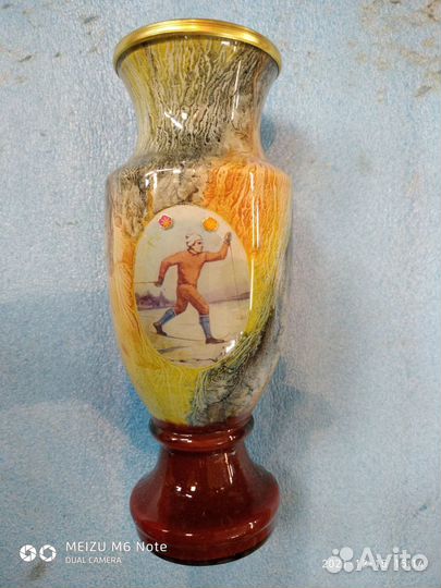 Ваза и кубок