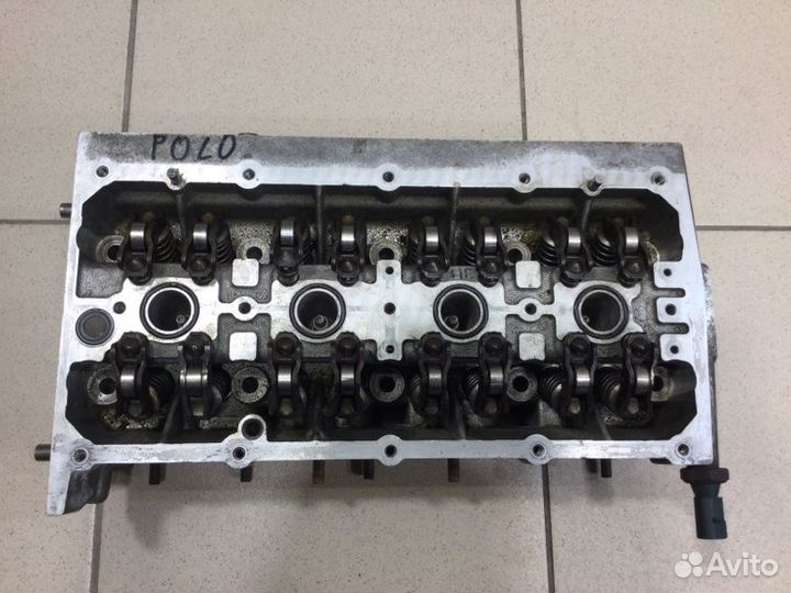 Головка блока цилиндров (гбц) Volkswagen Polo