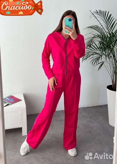 Спортивный костюм женский новый
