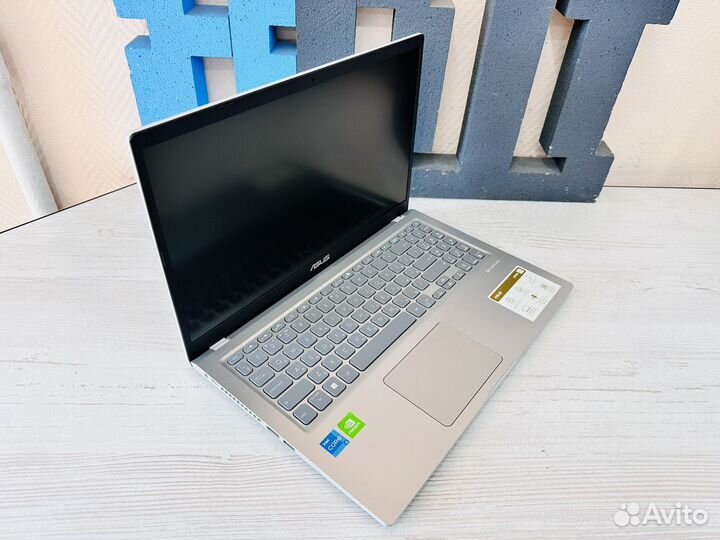 Игровой ноутбук asus