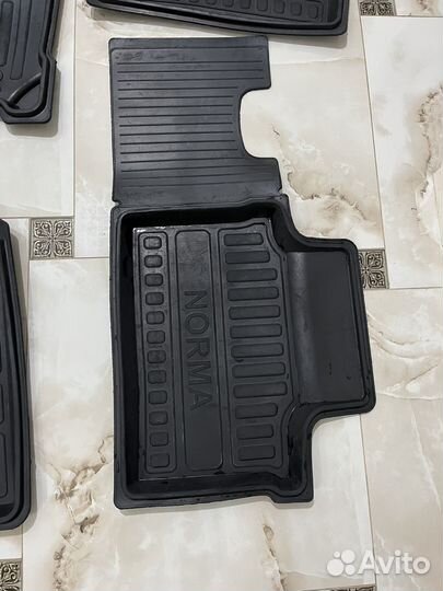 Полики на весту