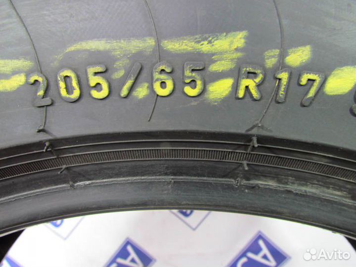 Pirelli Winter 210 SnowControl Serie II 205/65 R17 99G