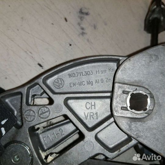 Рычаг стояночного тормоза Volkswagen Golf 5-7