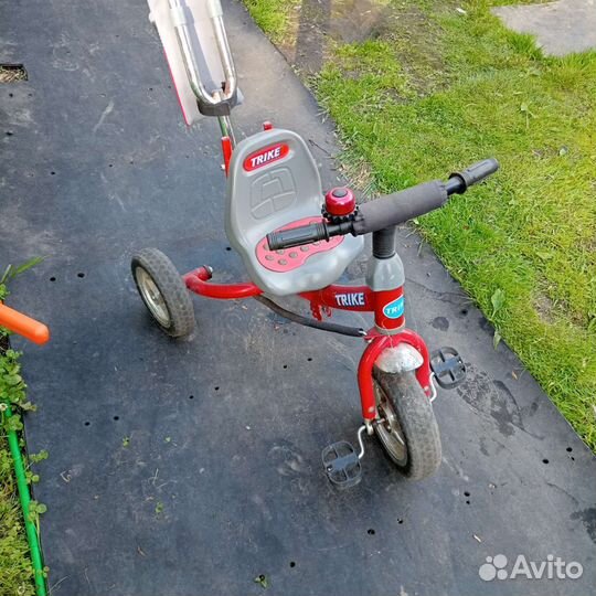 Детский велосипед с ручкой