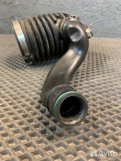 Резонатор воздушного фильтра Bmw 7-Series G12