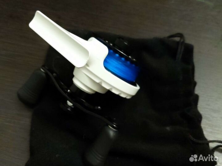 Зимняя катушка I-fish White Pearl