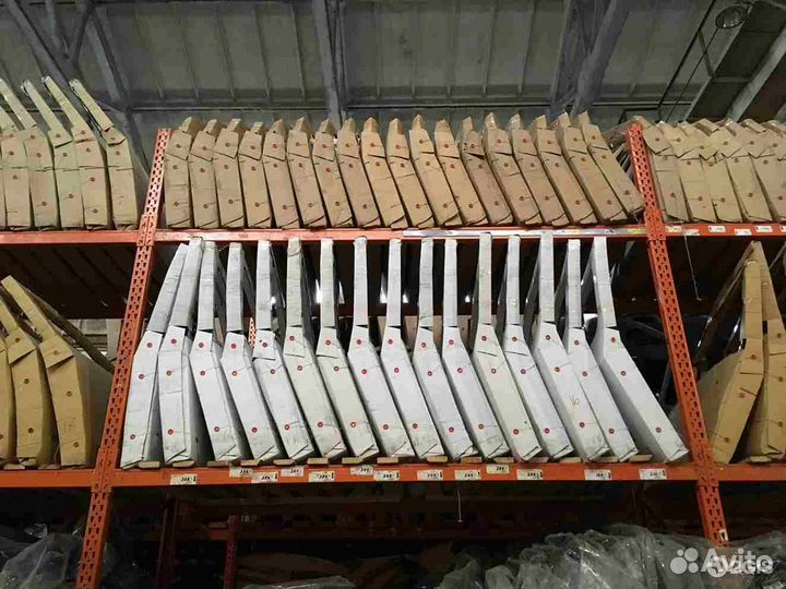 Taurus sable Суппорт радиатора пластиковый (Тайван