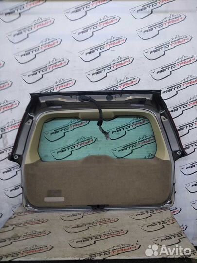 Дверь задняя volvo V70 XC70 BW BZ серый KE250