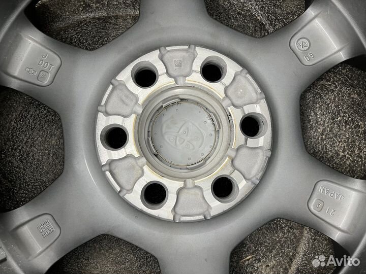 Оригинал.Toyota Land Cruiser 300 GR-Sport