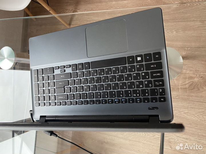 Ноубук Acer Aspire E5-571G-50D4