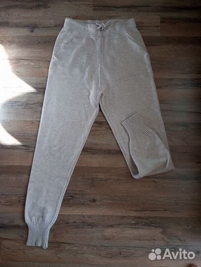 Костюм вязаный