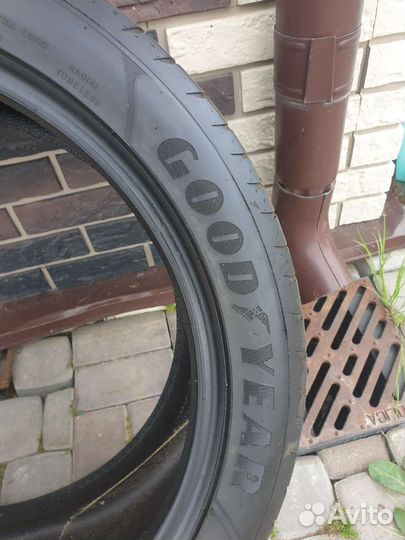 Goodyear Eagle F1 Asymmetric 2 285/40 R21