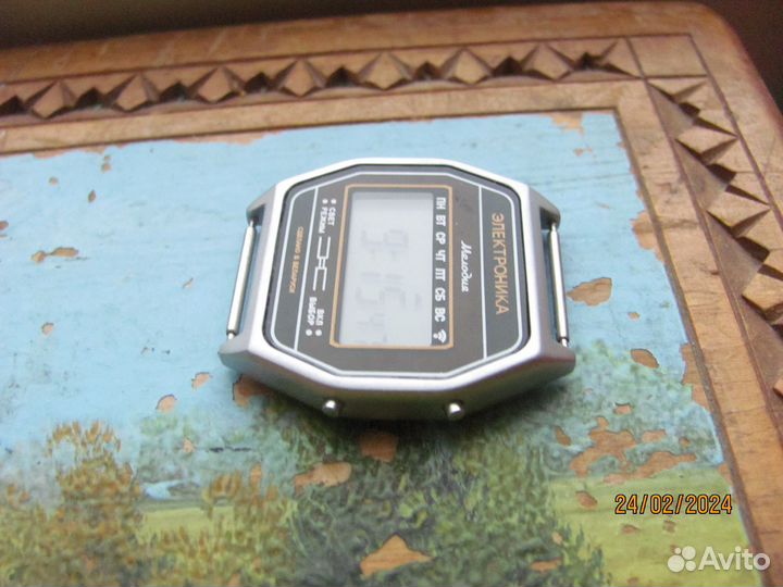 Часы электроника 77 техночас новые