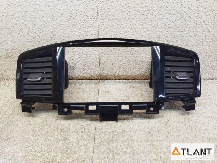 Консоль магнитофона nissan elgrand