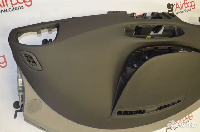 Торпедо Renault Scenic