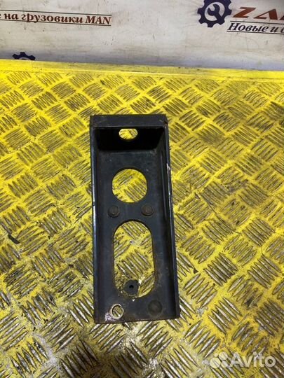 Кронштейн амортизатора Man Tgl Tgm