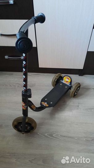 Самокат детский трехколесный