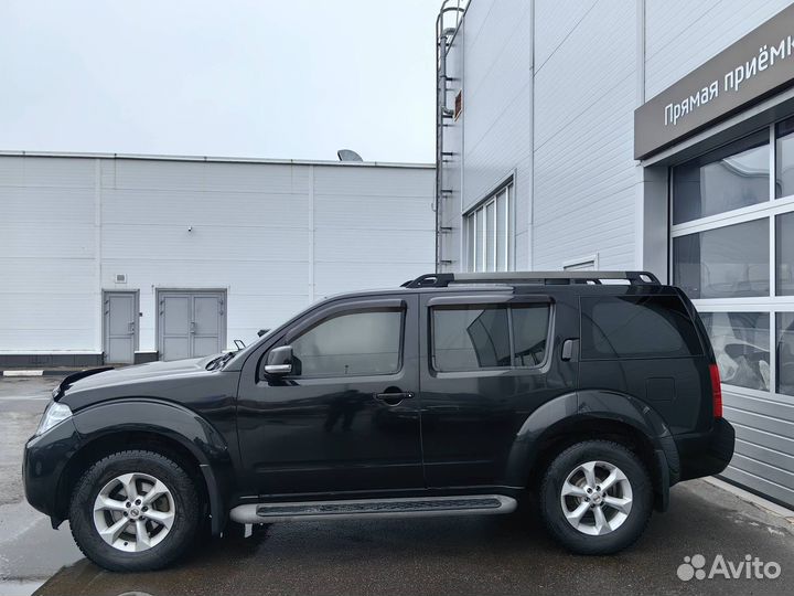 Nissan Pathfinder 2.5 AT, 2011, 195 000 км