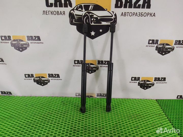 Амортизатор капота Volvo XC60