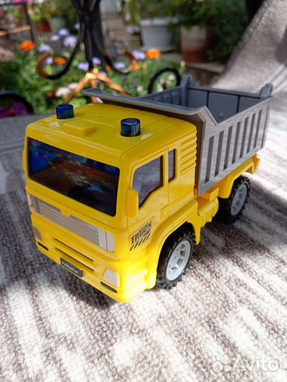 Игрушки машинки