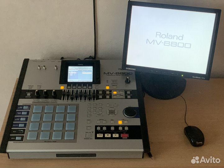 Roland MV-8800