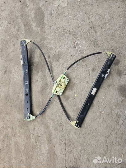 Стеклоподъемник Audi Q7