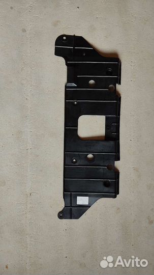 Пыльник двигателя нижний центральный hyundai