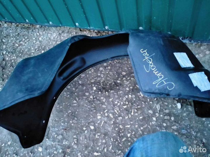 Локер подкрылок левый передний lacetti хэтчбек