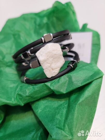 Браслет с кахолонгом и гематитом новый
