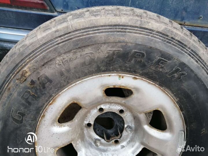 Nissan Patrol y61 запасное колесо R16