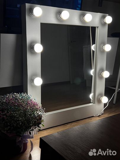 Гримерное зеркало