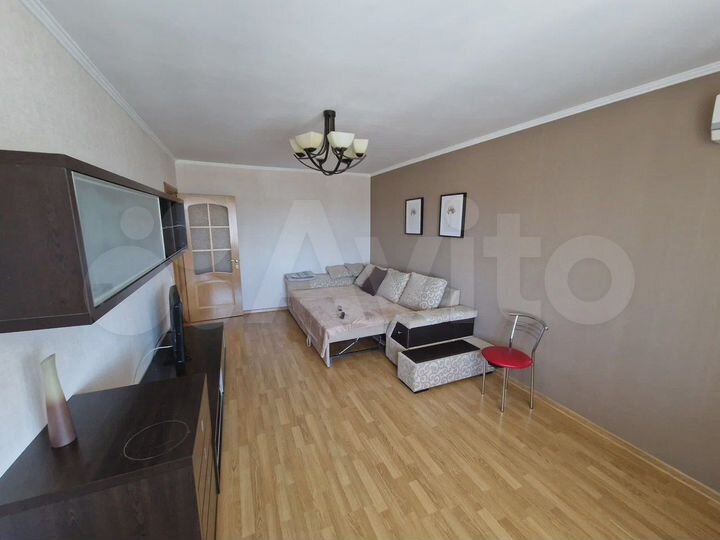 3-к. квартира, 80 м², 6/9 эт.