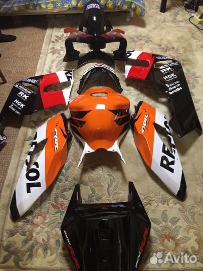 Honda cbr 1000rr 04-05 г