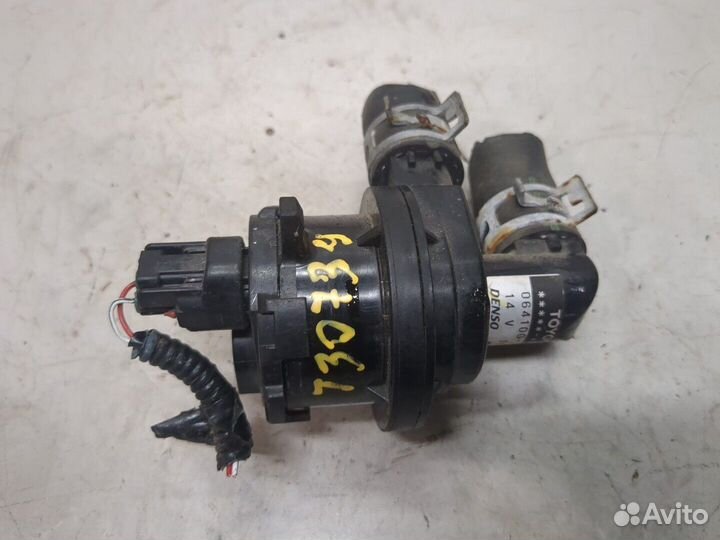 Насос водяной Toyota RAV 4, 2016