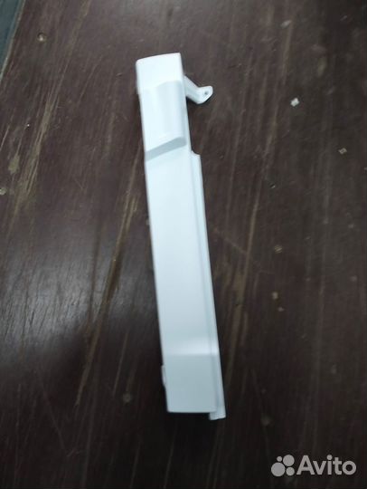 Правая декоративная панель Sitrak 712W62410-6046