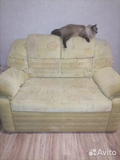 Продам диван раскладной бу двухместный