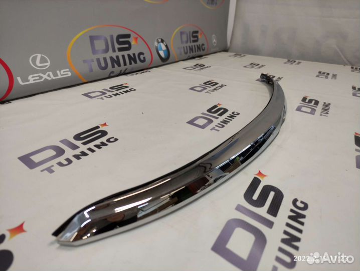 Молдинг капота Toyota Camry 55 14-17г